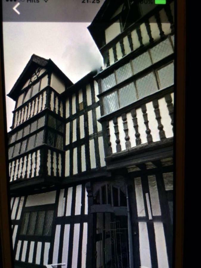Severn Tudor House シュルーズベリー エクステリア 写真